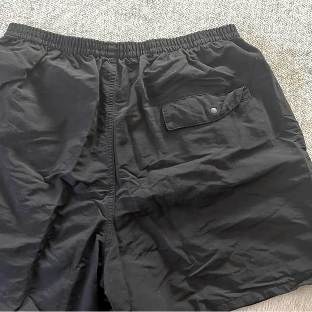 COPY - Men’s Baggies 5 in /size medium/like new condition